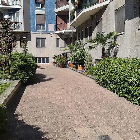 Casa Tua * Milan